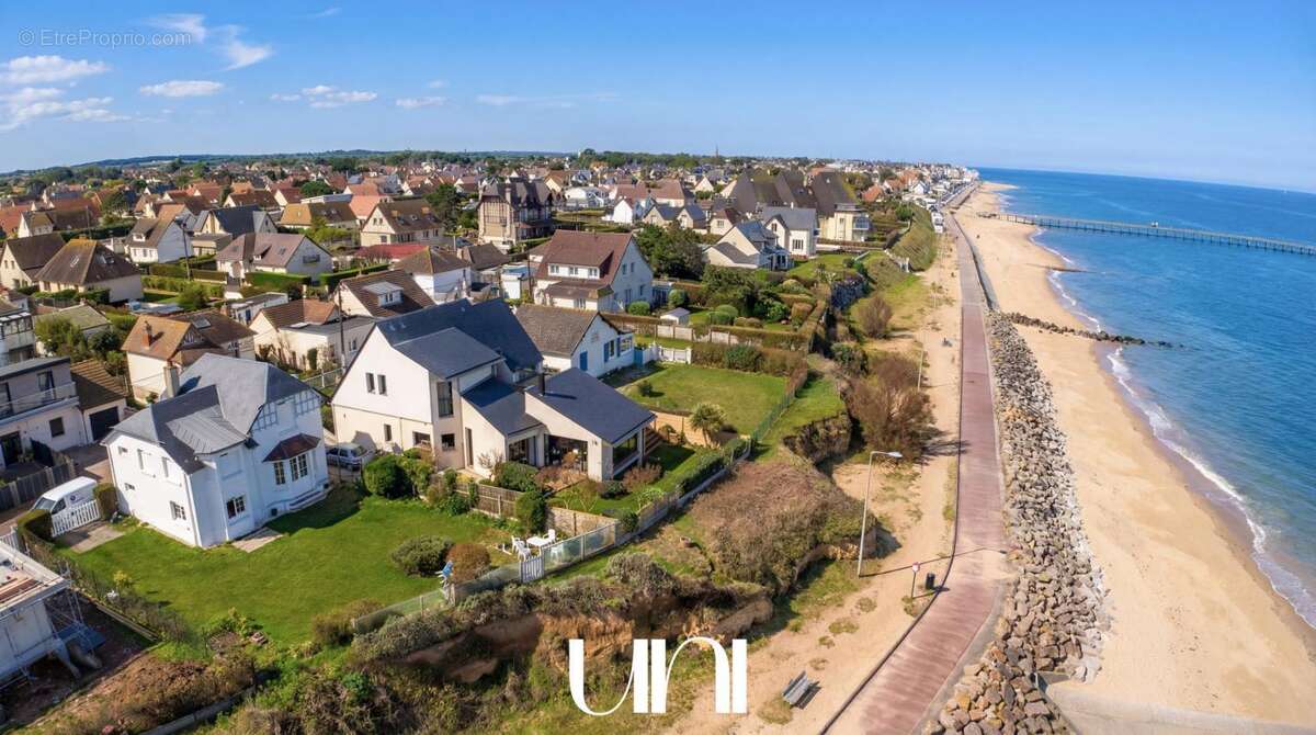 Maison à LUC-SUR-MER