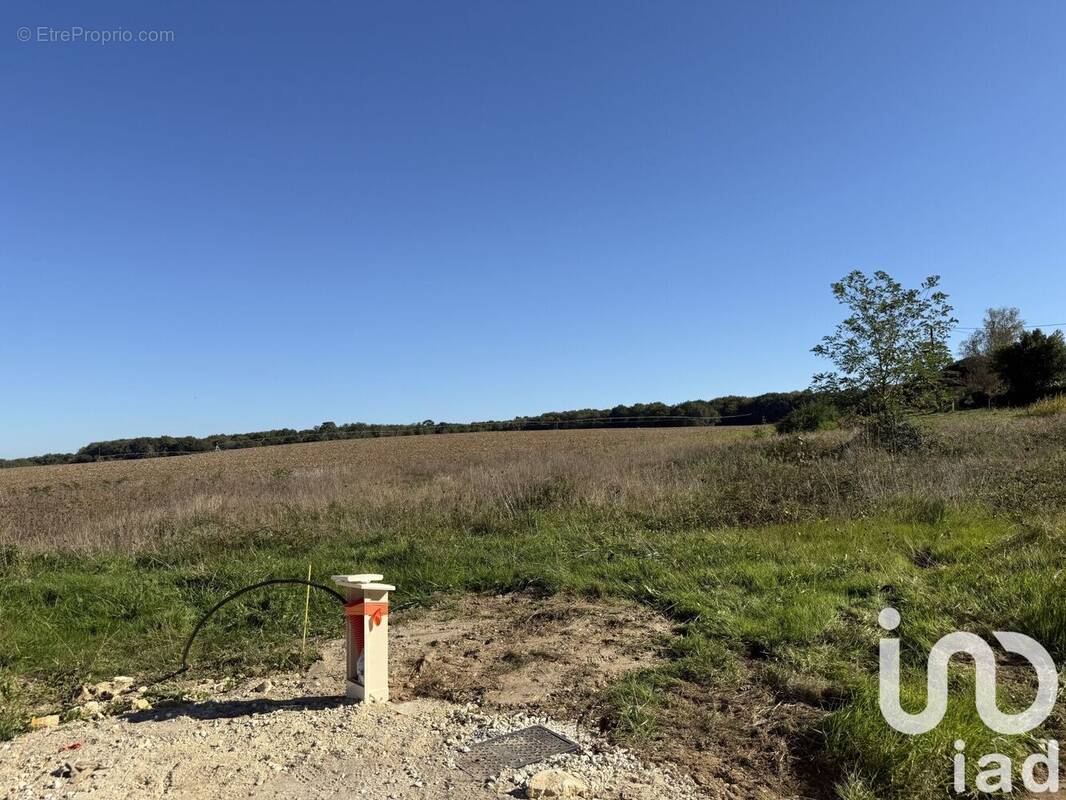 Photo 1 - Terrain à SAINT-AGNE
