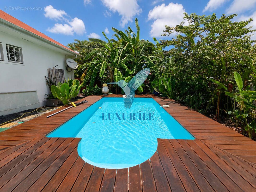 Maison à BAIE-MAHAULT