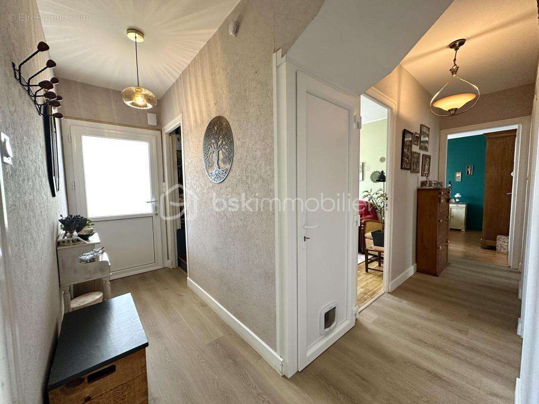 Maison 135 m² à Coray - photo 5