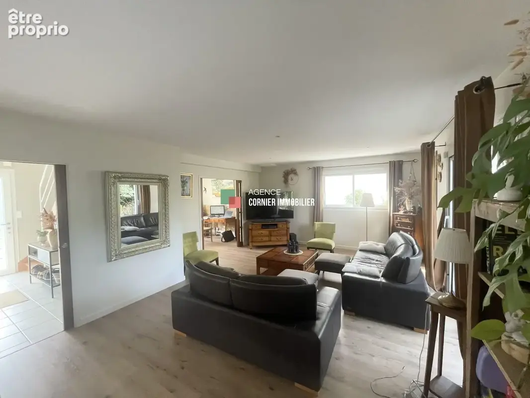 Maison 7 pièces 147 m² à vendre à Vitre (35500) - photo 4