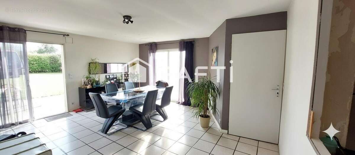 Maison 113 m² à Soussans  - photo 4