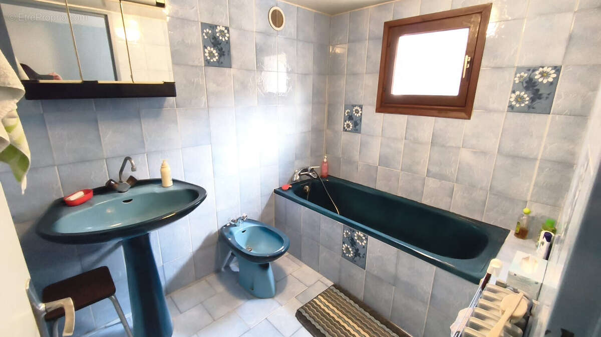 Maison à VIGNEUX-SUR-SEINE