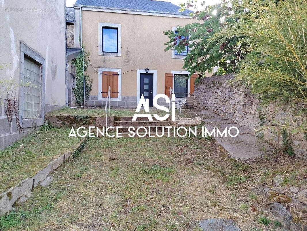 Maison à BALLEE