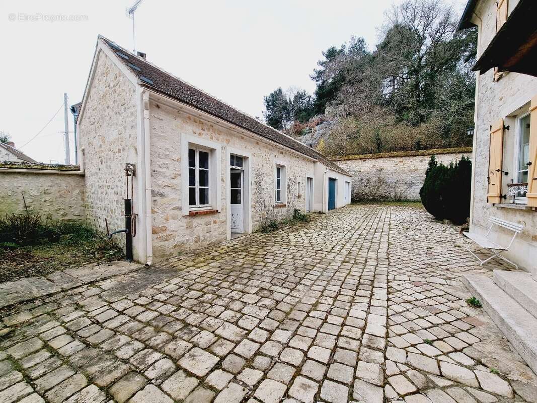 Maison à MILLY-LA-FORET