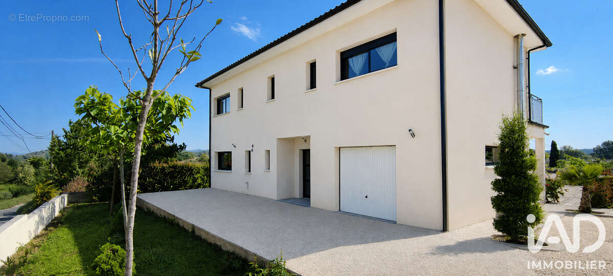 Maison 191 m² à Cardet  - photo 2