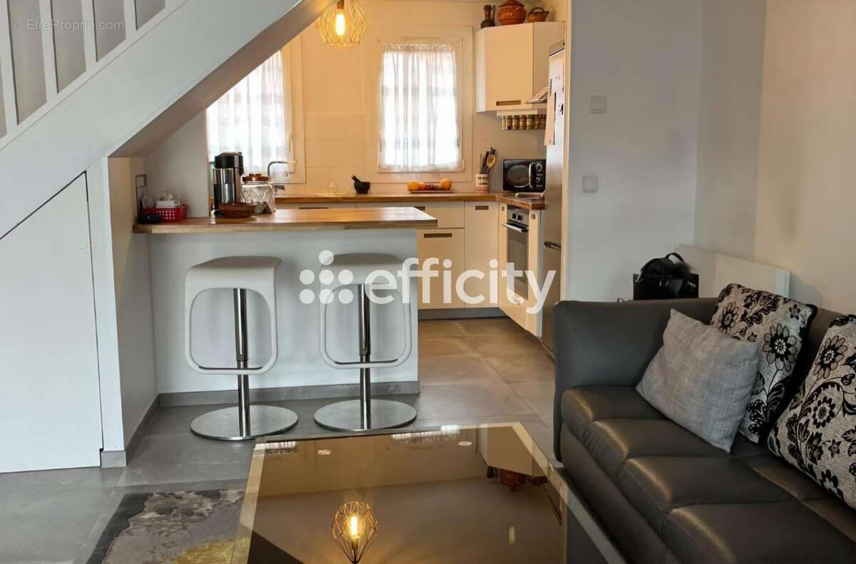 Maison à MONTIGNY-LE-BRETONNEUX