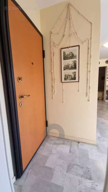 Appartement à ROQUEBRUNE-CAP-MARTIN