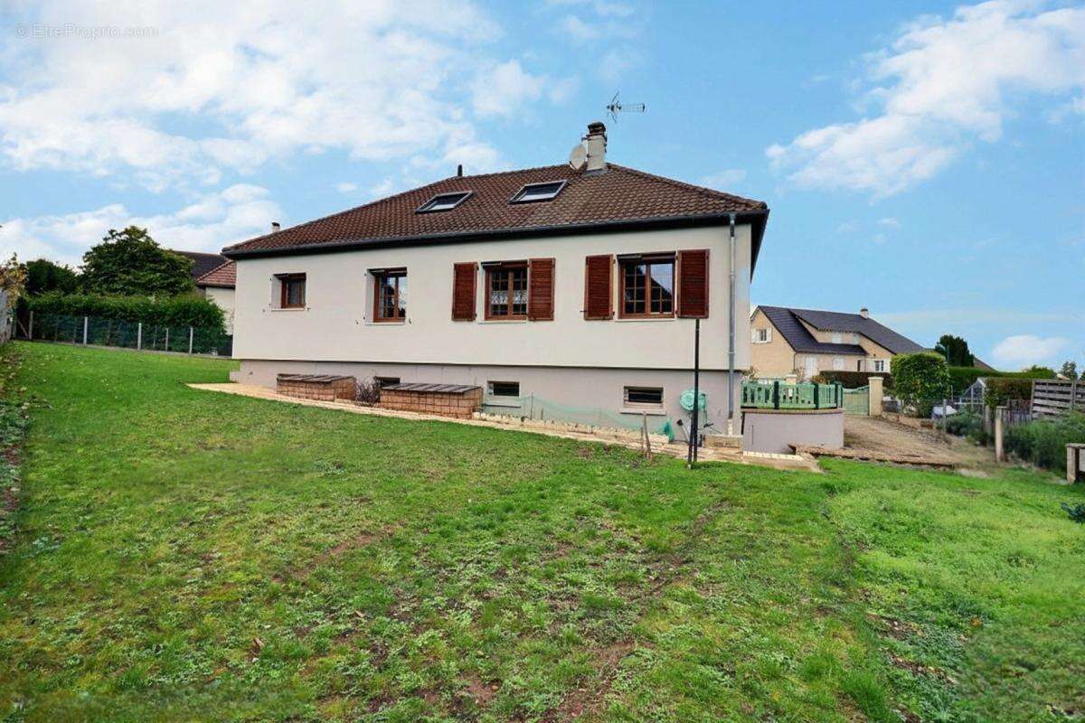 Maison à MANTES-LA-VILLE