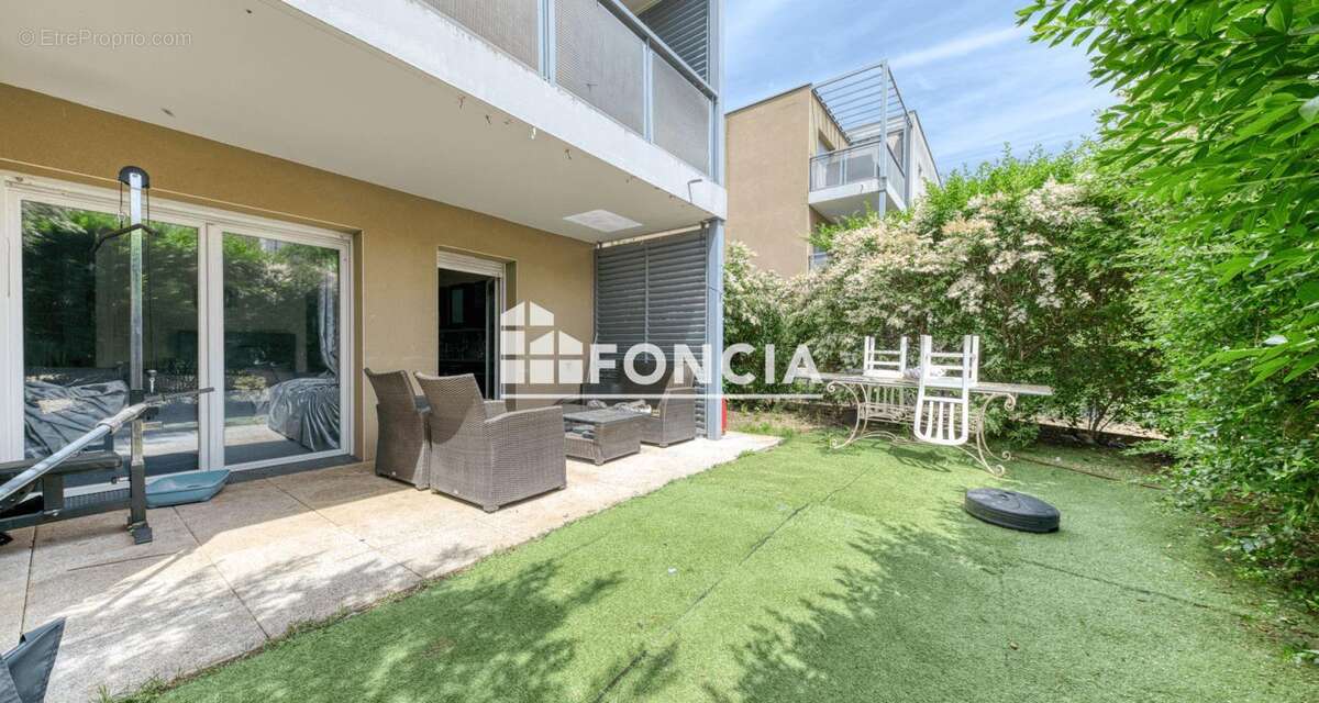 Appartement à BRON