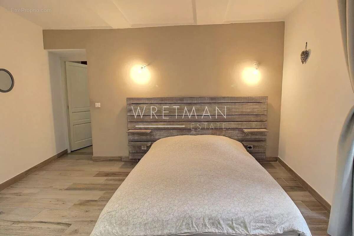 Appartement à VENCE