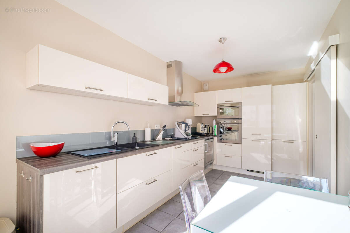 Appartement à TASSIN-LA-DEMI-LUNE