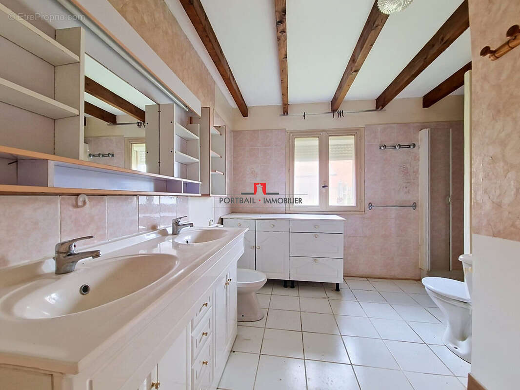 Maison 111 m² à Lansac  - photo 8