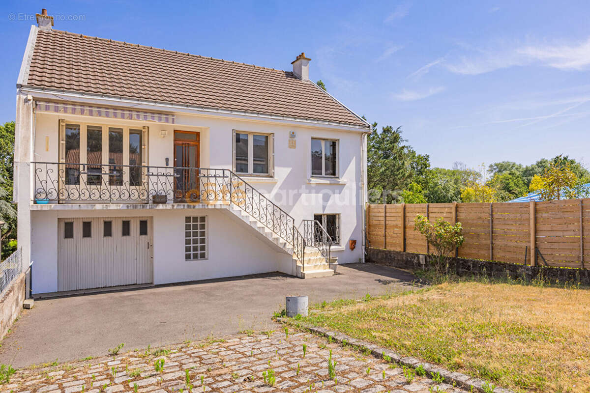 Maison à INDRE