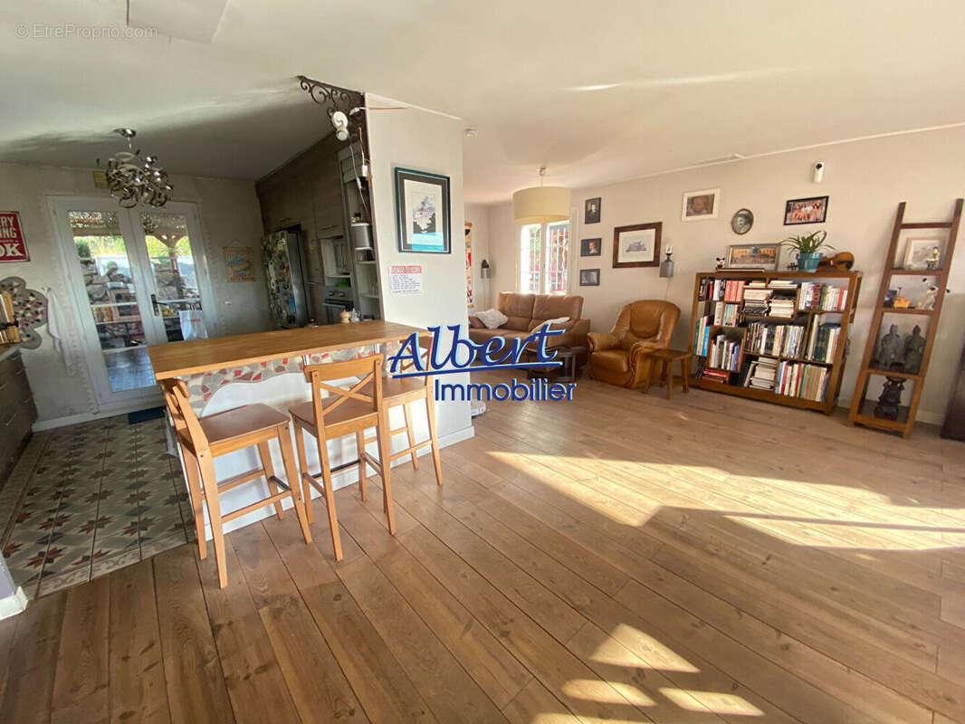 Villa spacieuse à vendre à Ollioules - Calme et confort garantis ! - photo 10