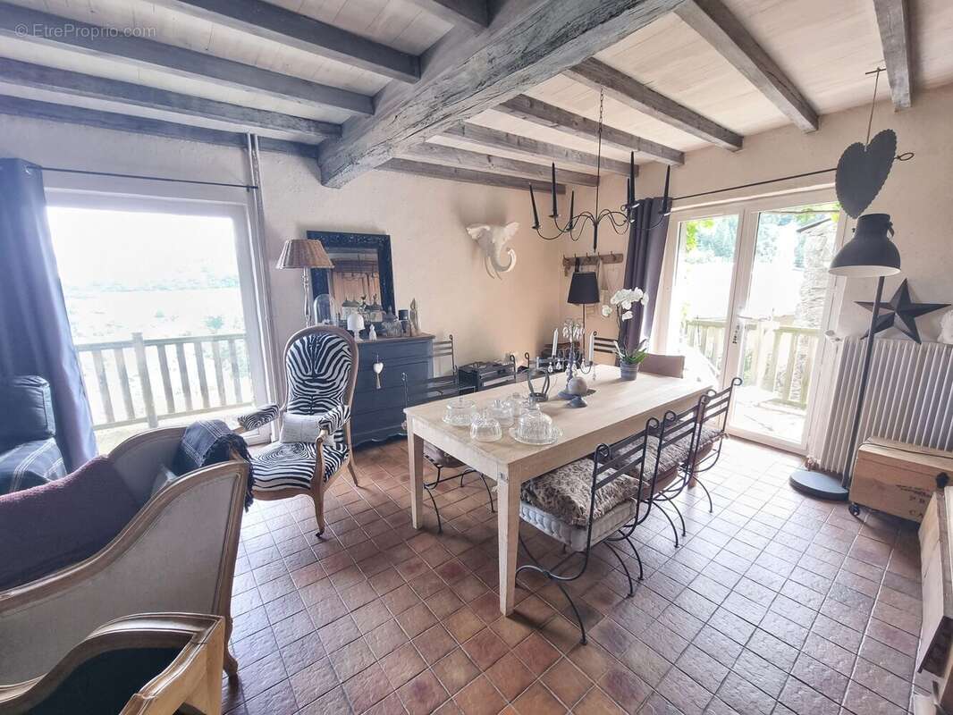 Maison 172 m² à Valfleury  - photo 3