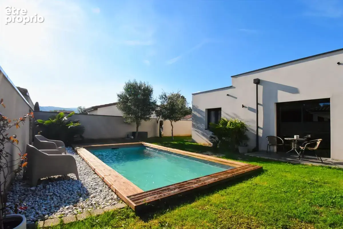 PONT D'ISERE - Maison à vendre de 2021 - 144m2 - 3ch+Suite - Piscine - Garage - photo 3