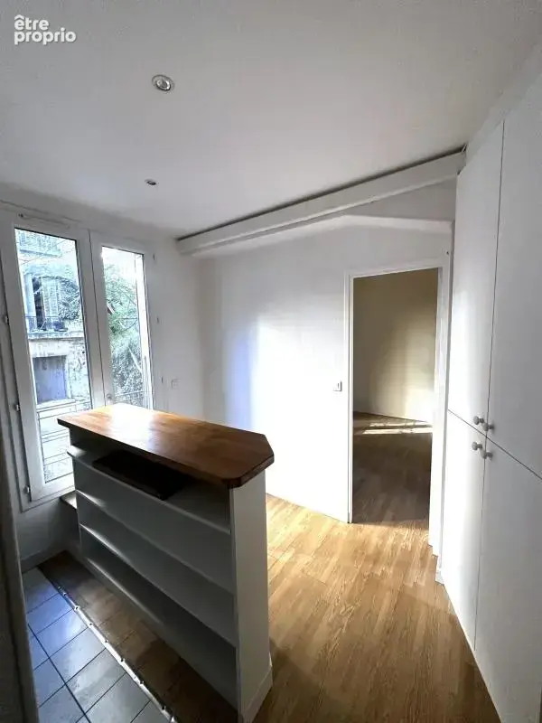 Studio 23 m² en très bon état — Métro Garibaldi 2 min - Charles Schmidt - photo 2