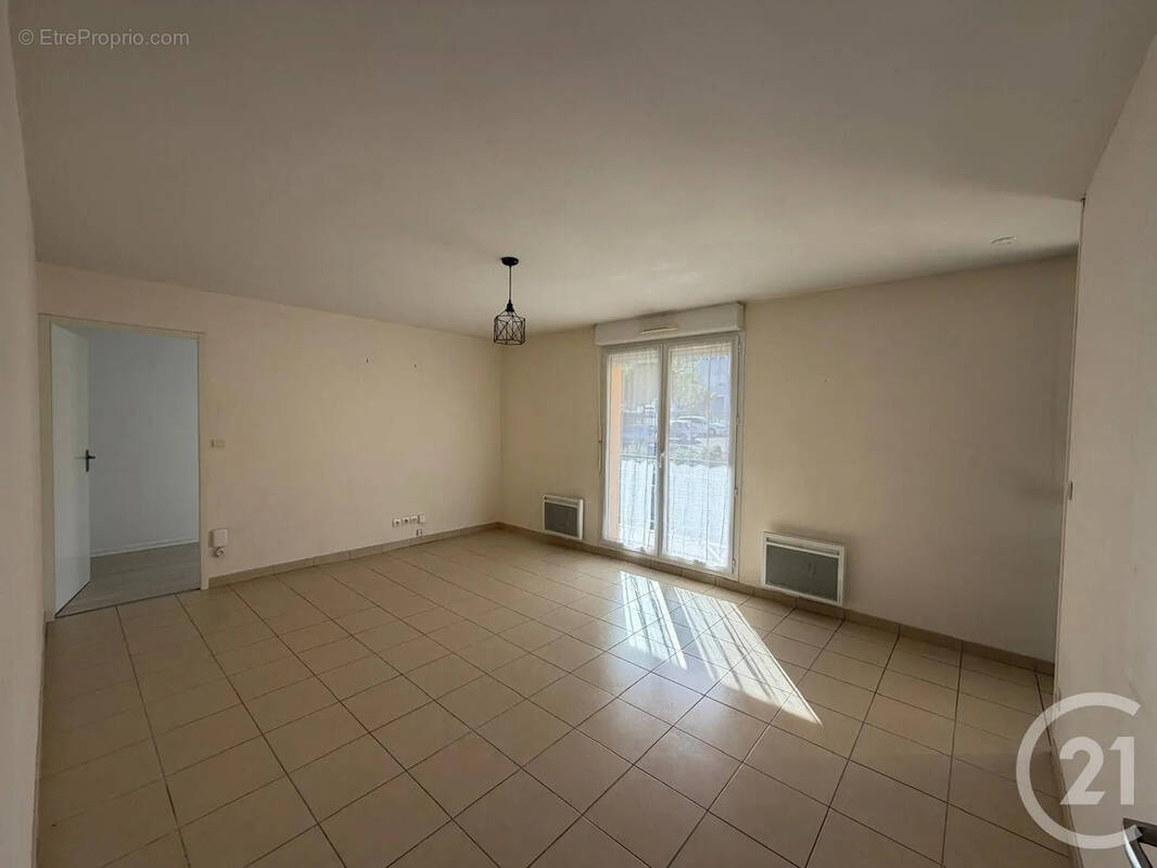 Appartement 54 m² à Annonay  - photo 1