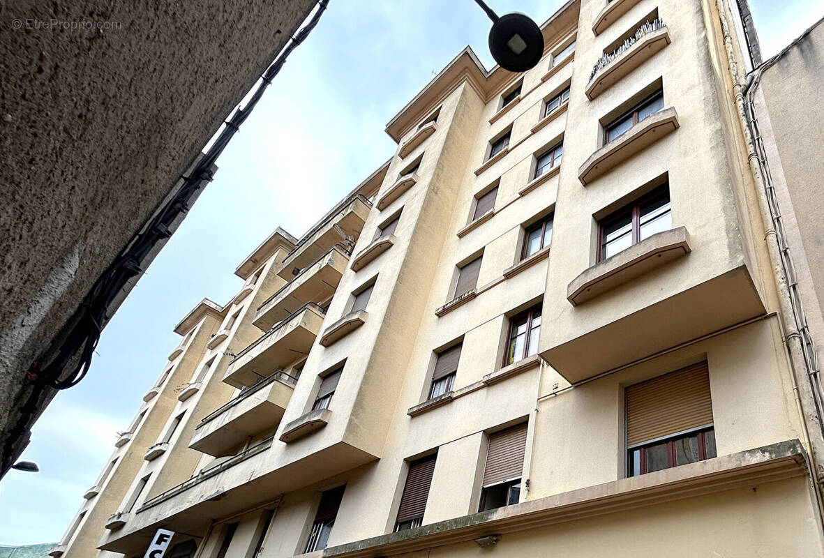 Appartement à CARCASSONNE