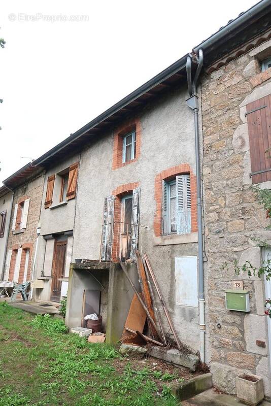 Maison à SAINT-JULIEN-LA-VETRE