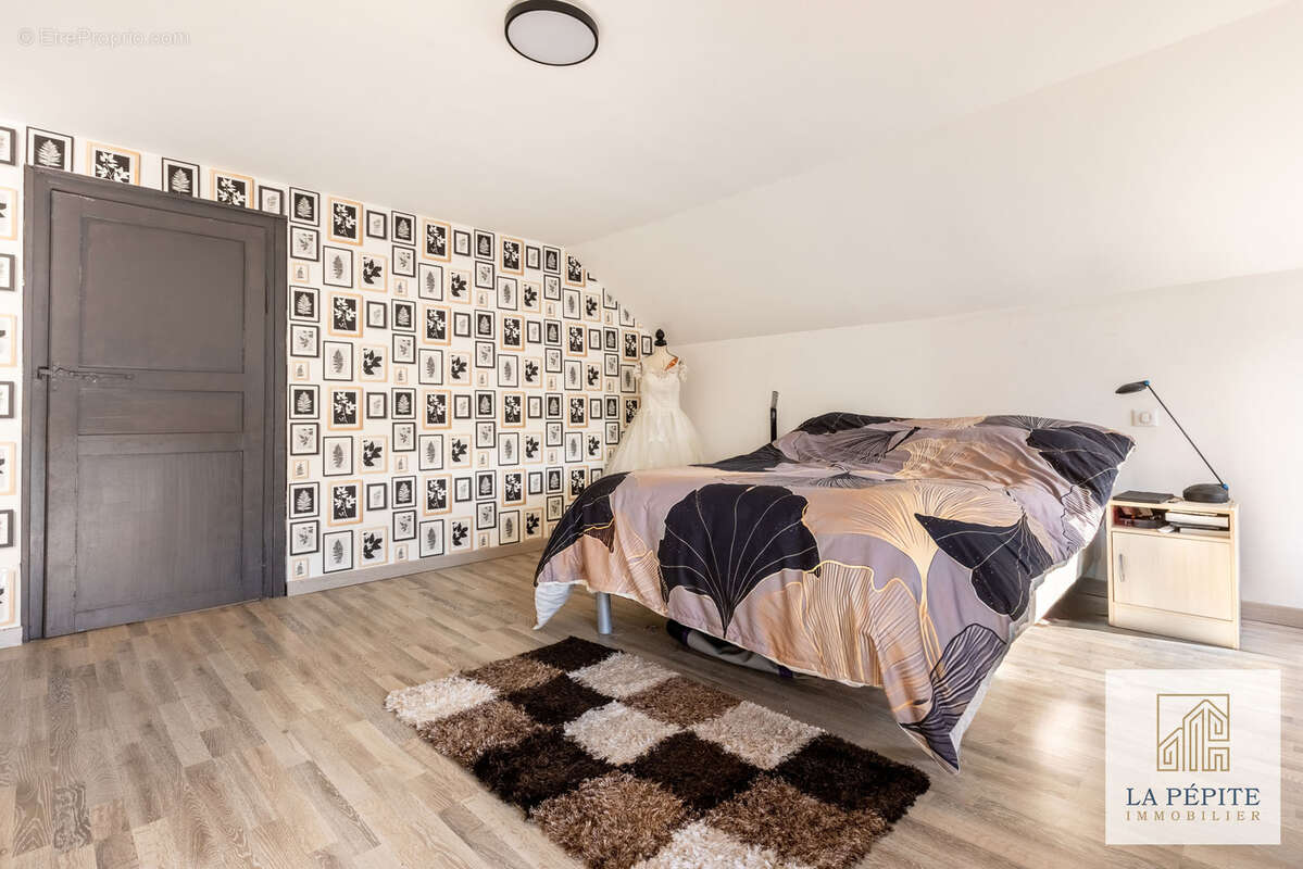 Maison à BRUILLE-SAINT-AMAND