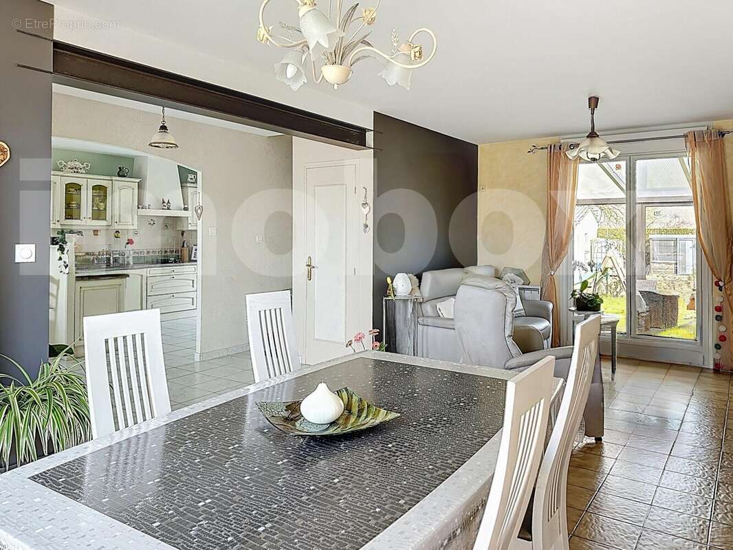 marie-francoise-mesanger_00007 - Maison à MESANGER