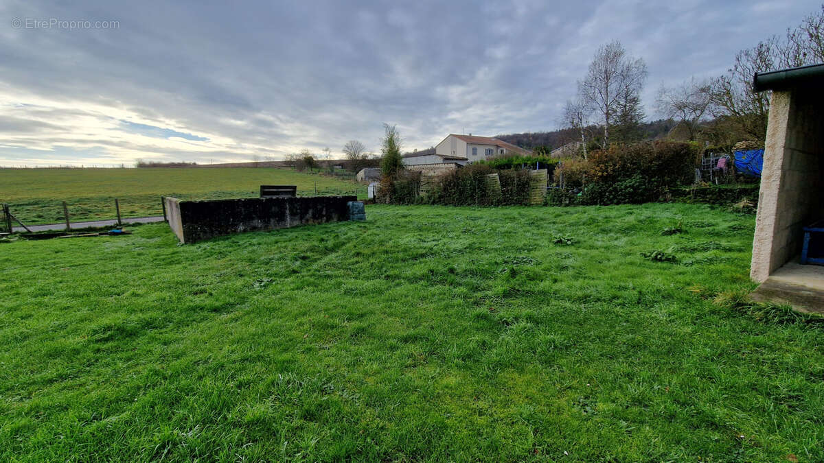 Maison à BROUSSEY-EN-BLOIS