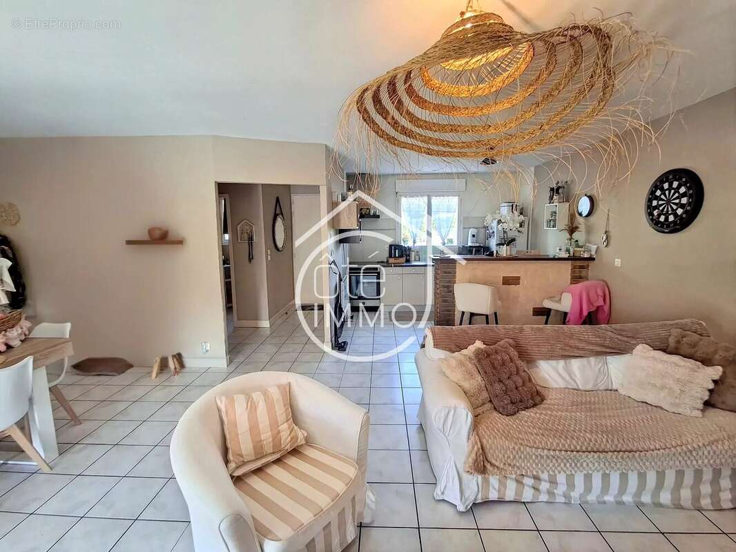 PRIGONRIEUX : Maison de 85m² avec jardin idéal  pour projet locatif - photo 2