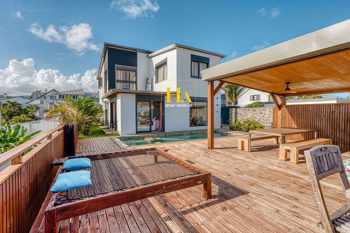 Villa contemporaine 160 m² avec piscine et vue mer ,Terre Sainte, Saint-Pierre - photo 6
