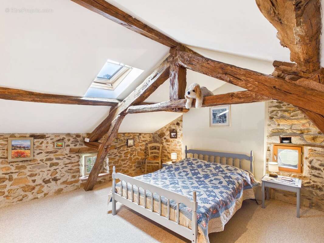 Maison à MONESTIES