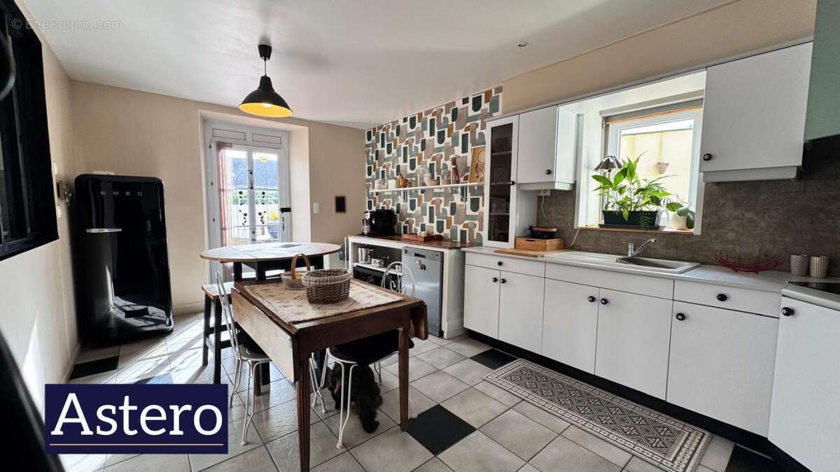 Belle Maison de maitre / 8 pièces de 198 m2 à PLUMELIAU - photo 2
