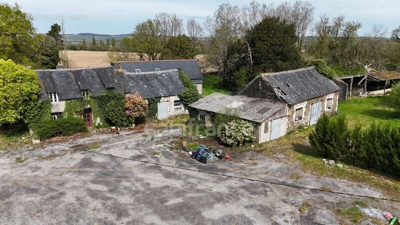 Maison à PLONEVEZ-DU-FAOU