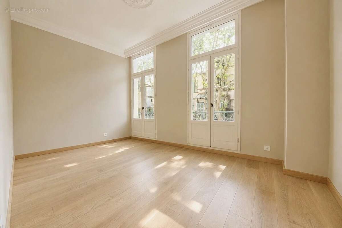 Appartement à UZES
