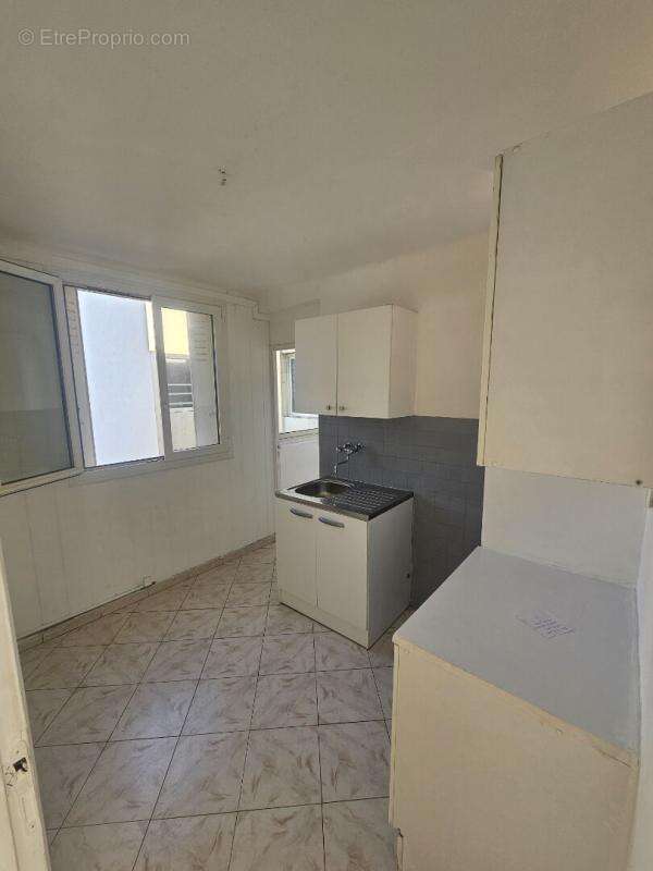 Appartement Martigues 3 pièce(s) 60 m2 avec balcon - photo 2