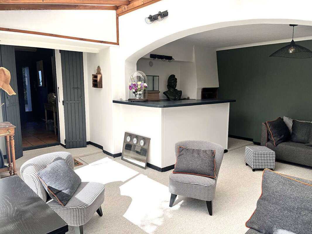 Maison à LES ANGLES