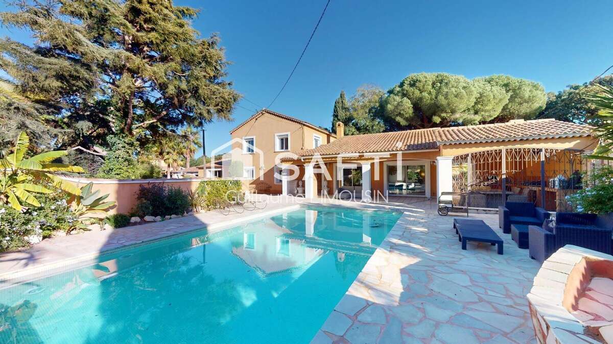 Photo 2 - Maison à SIX-FOURS-LES-PLAGES