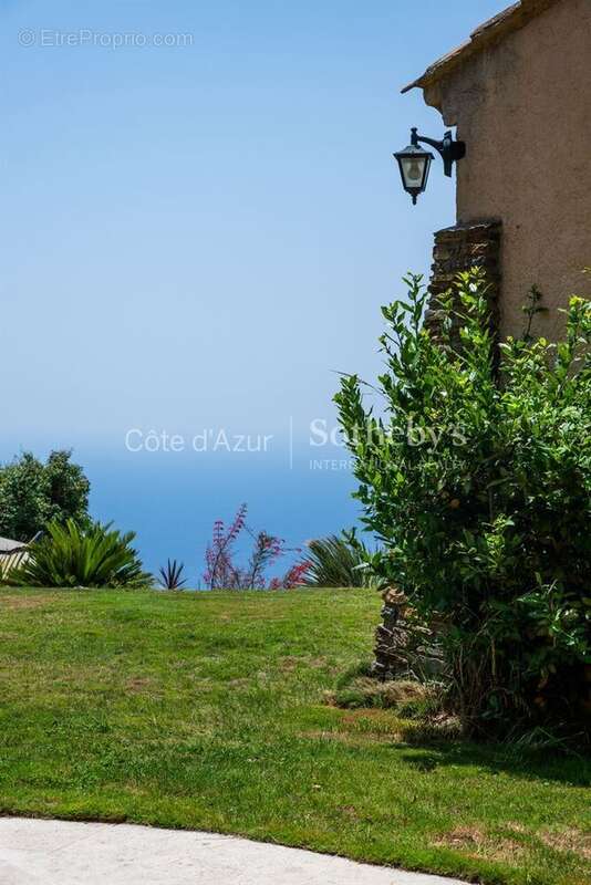 Maison à RAYOL-CANADEL-SUR-MER