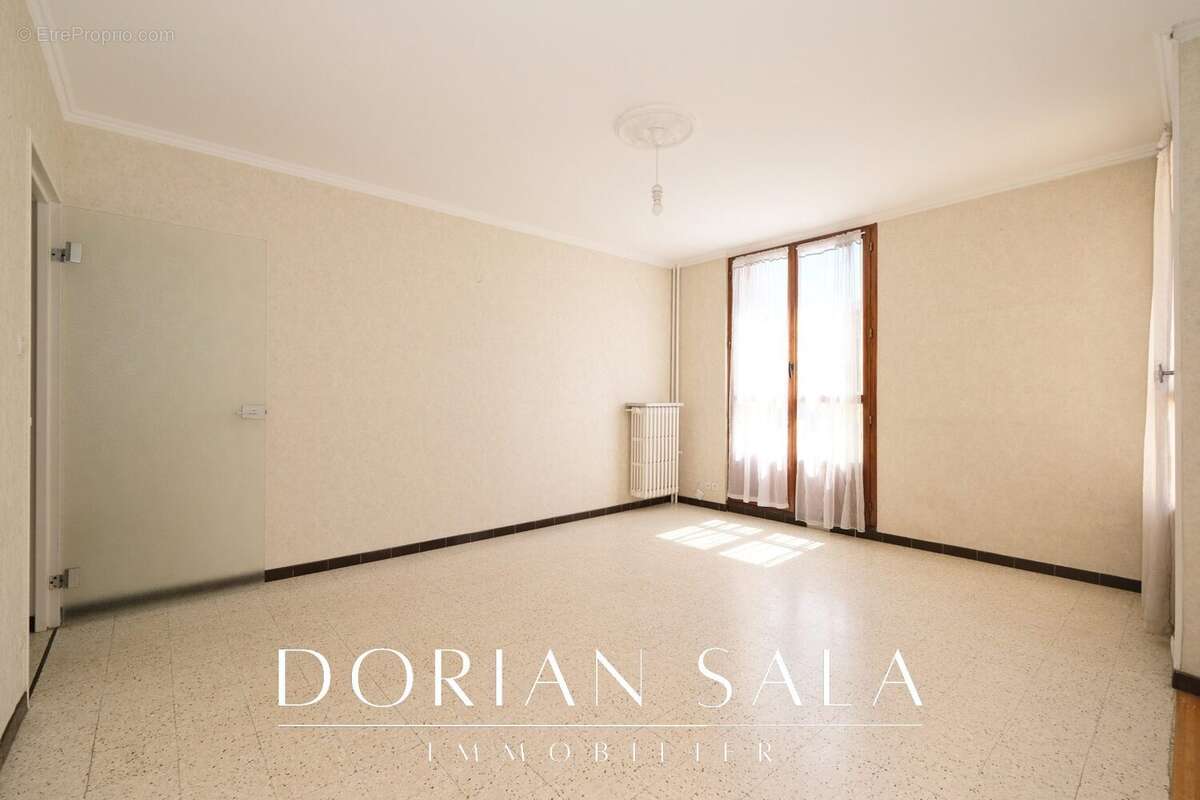Appartement à MARSEILLE-10E