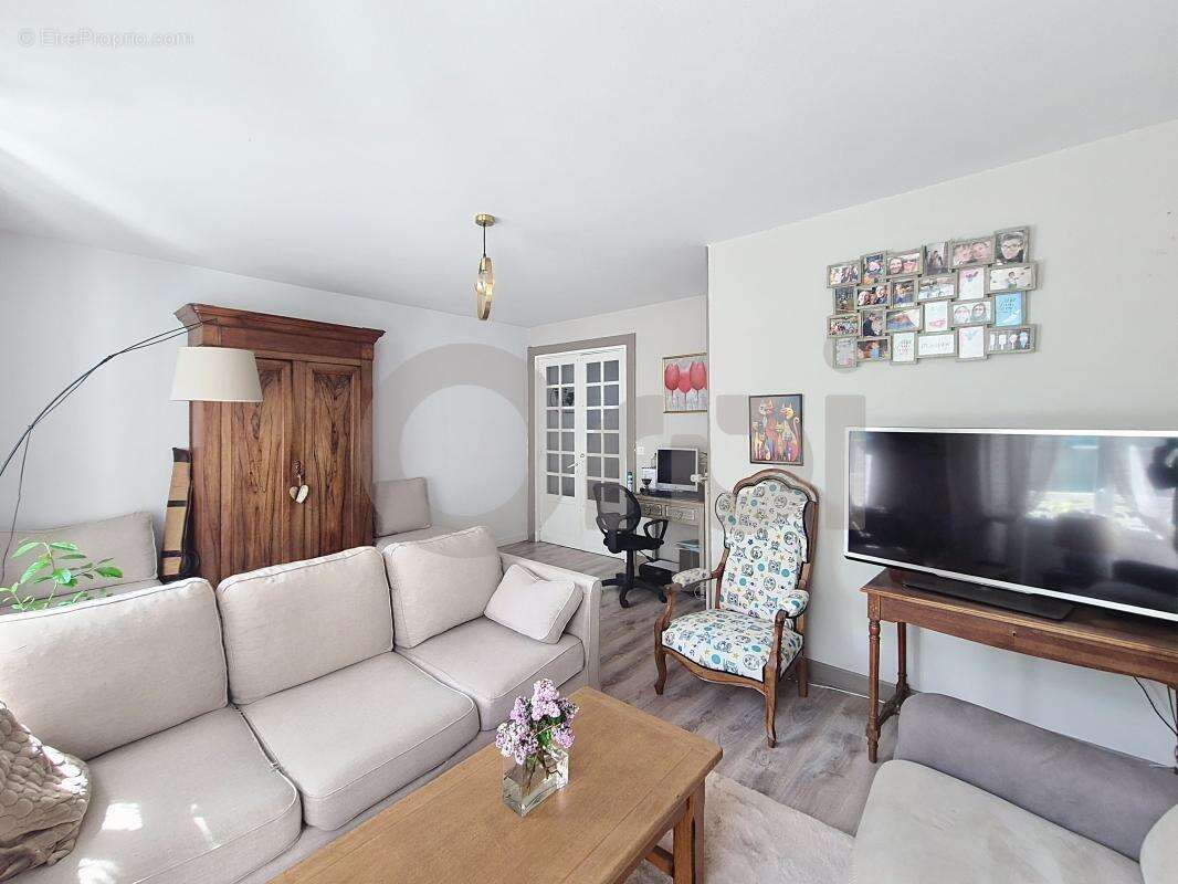 Appartement à TERRASSON-LAVILLEDIEU