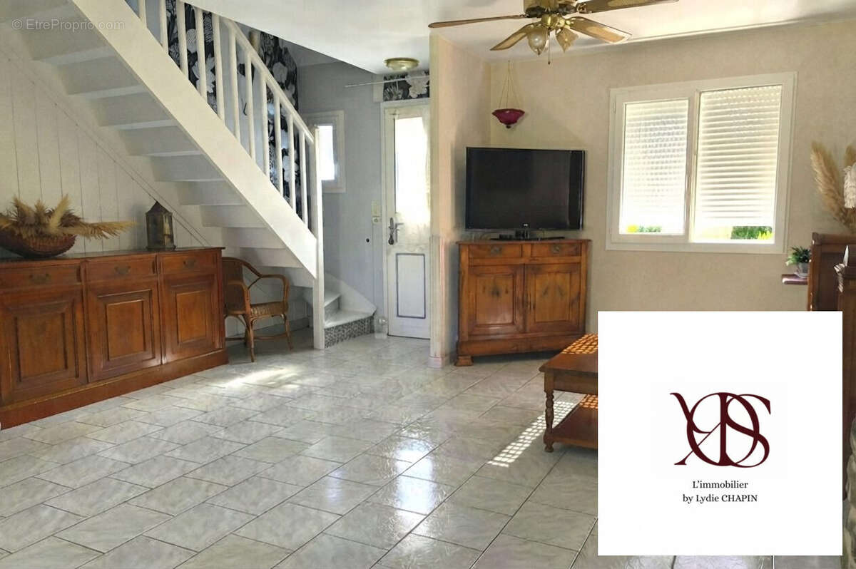 Maison 129 m² à Saint-Aubin-D'aubigne  - photo 5