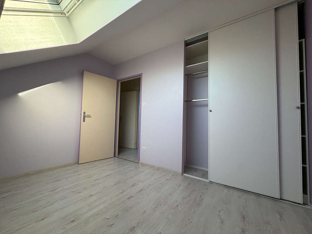 Maison à LA CHAPELLE-SAINT-URSIN