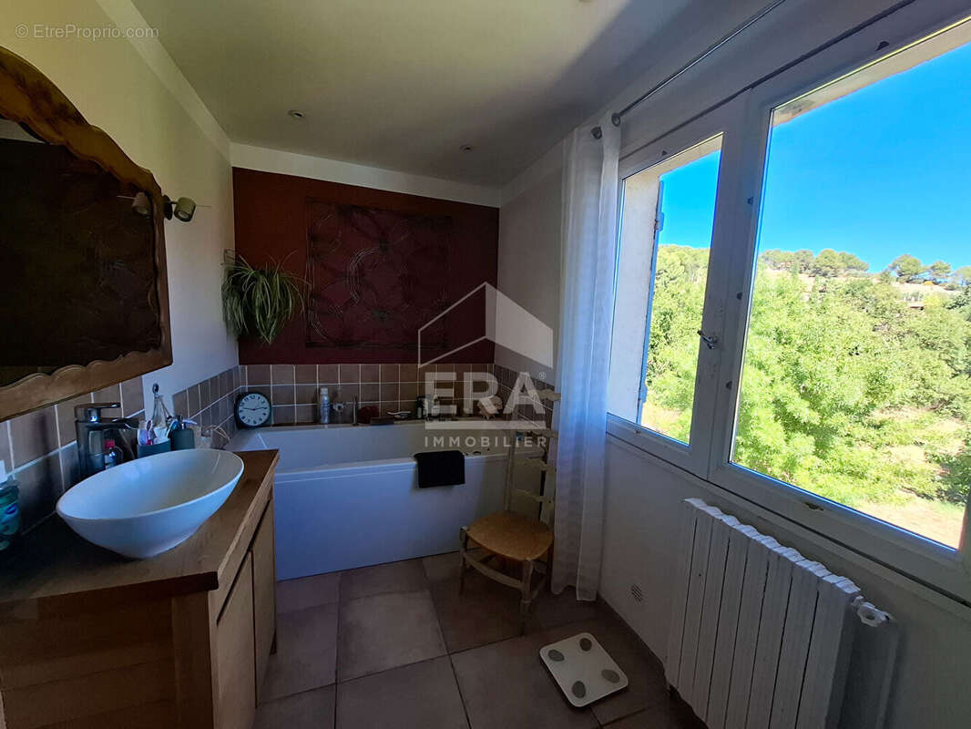 Maison à ROQUEVAIRE