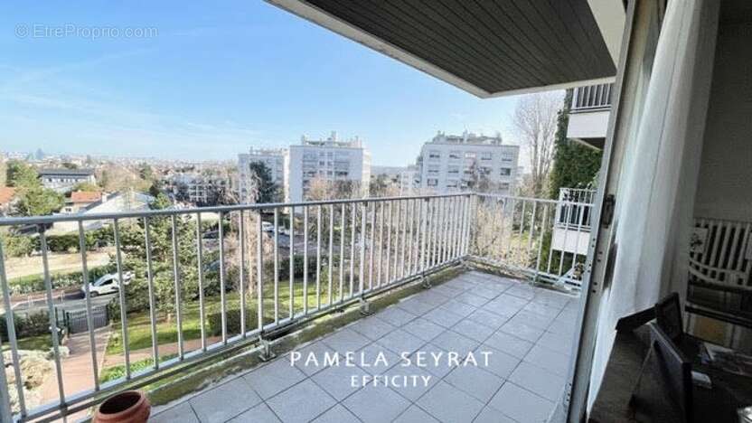 Appartement à GARCHES