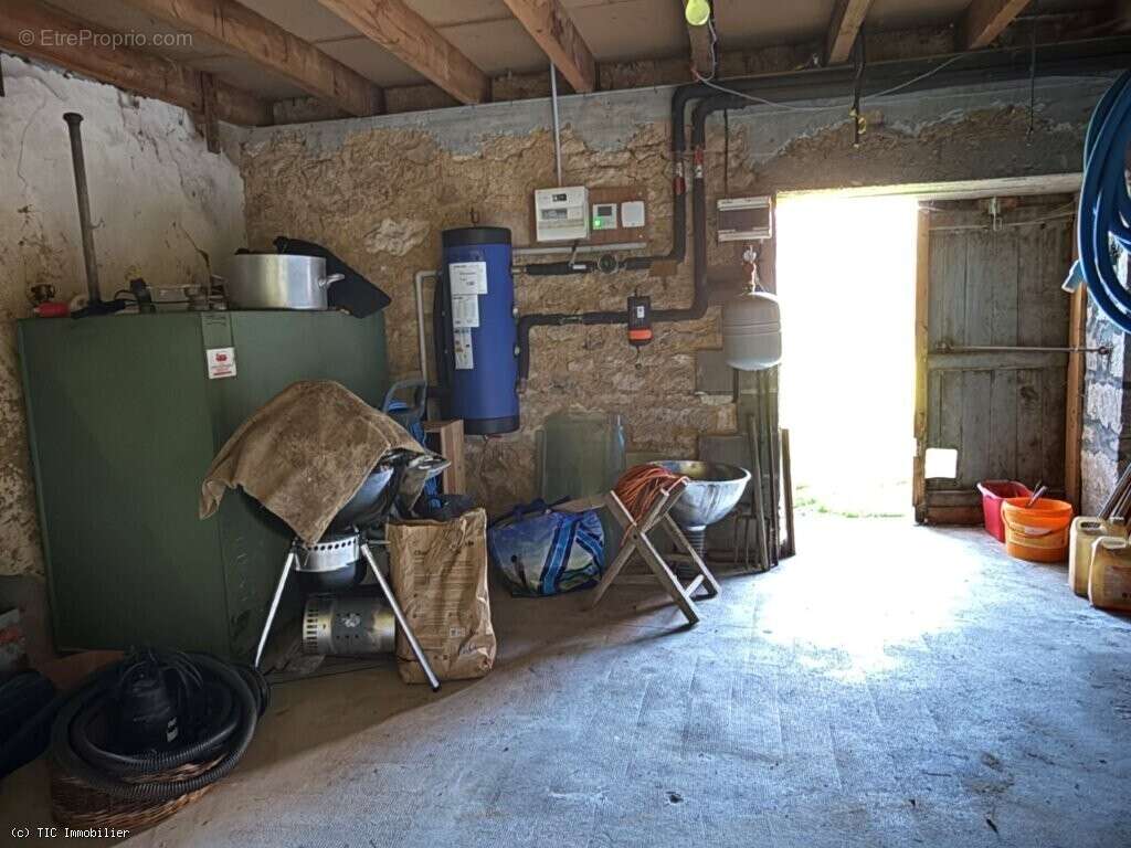 Maison à CHAMPAGNE-MOUTON