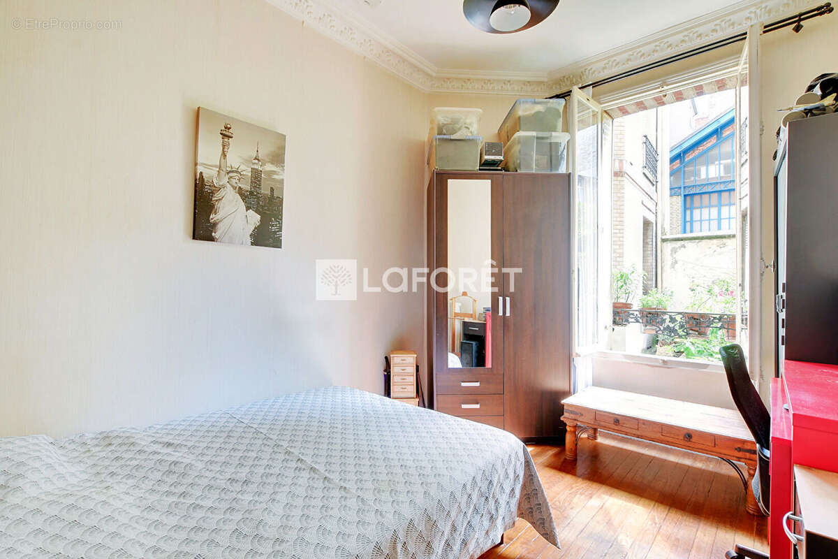 Appartement à PARIS-15E