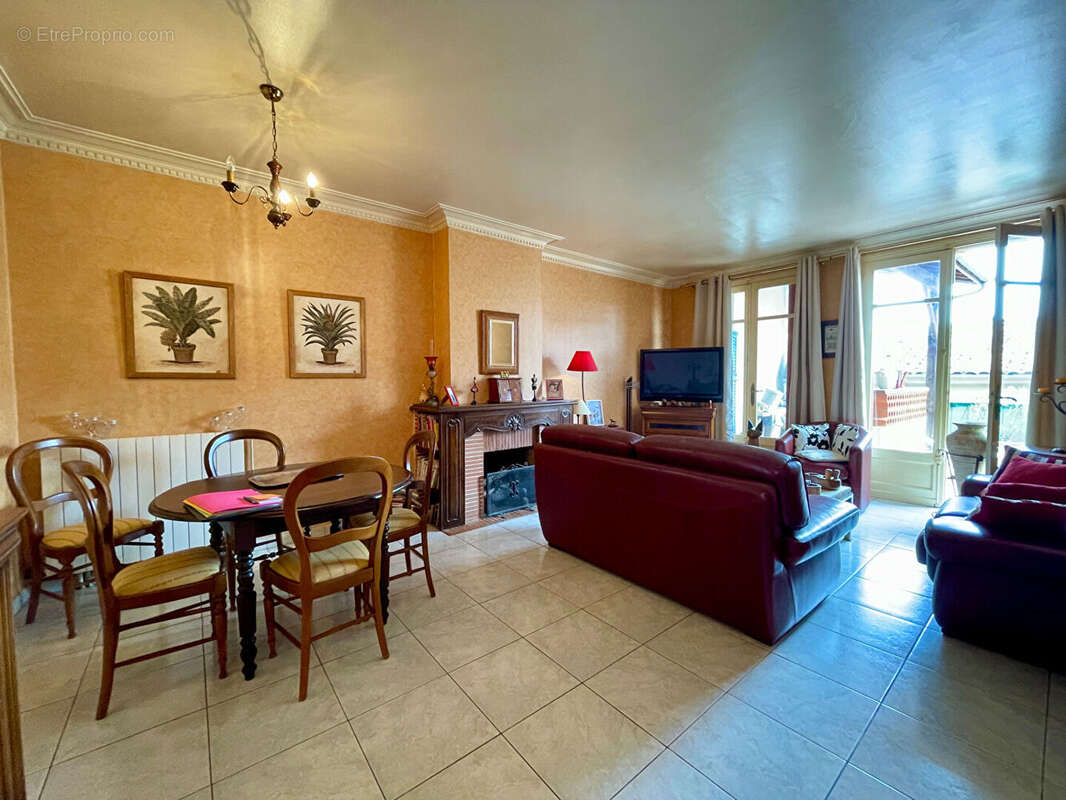 Maison à CASTILLONNES