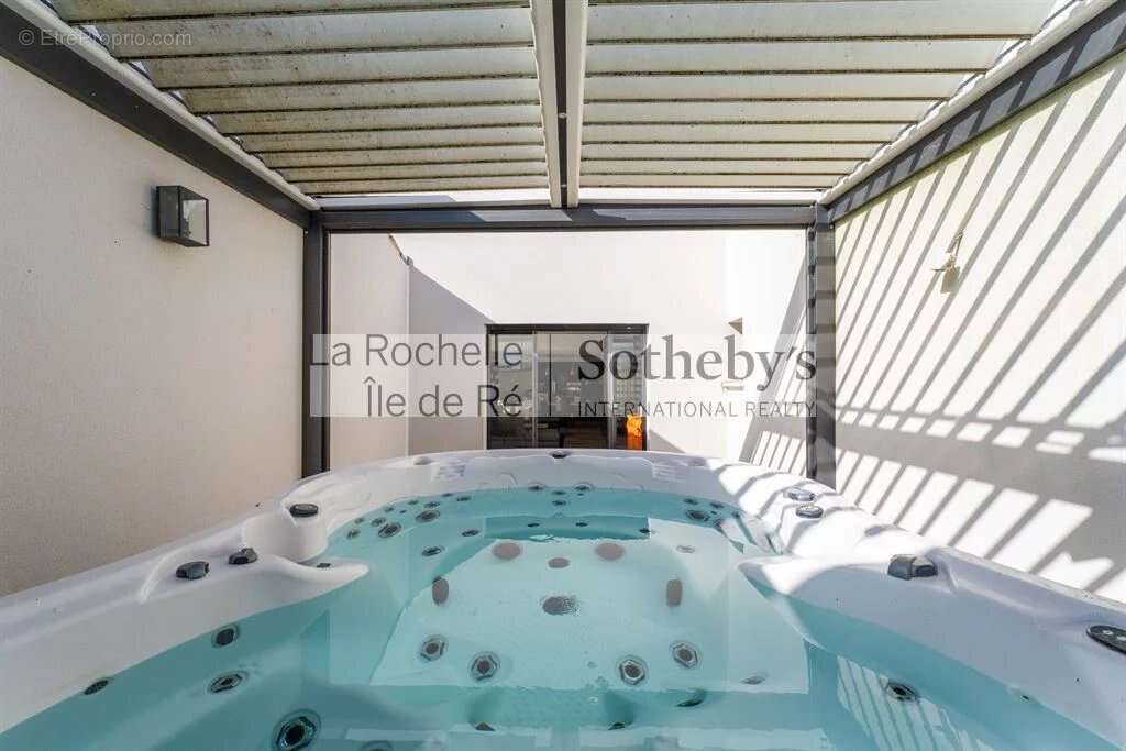 Maison à SAINT-ROGATIEN