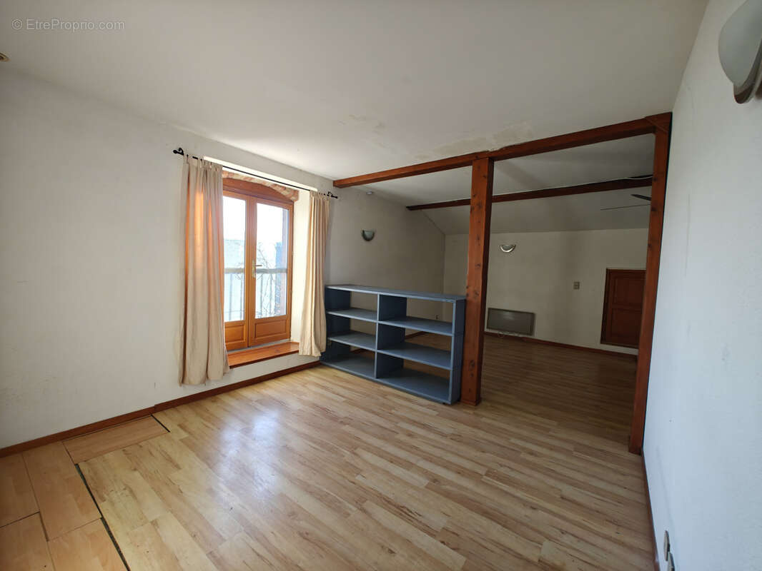 Maison à BELVEZE-DU-RAZES