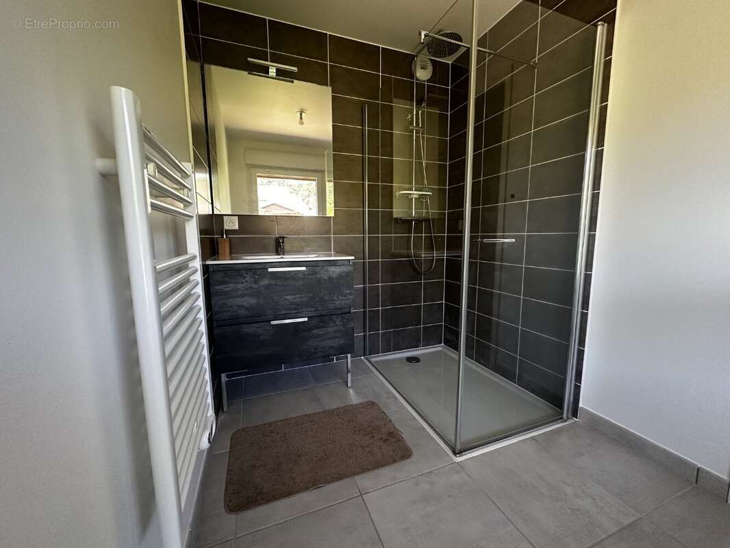 Appartement 43 m² à Groisy  - photo 6